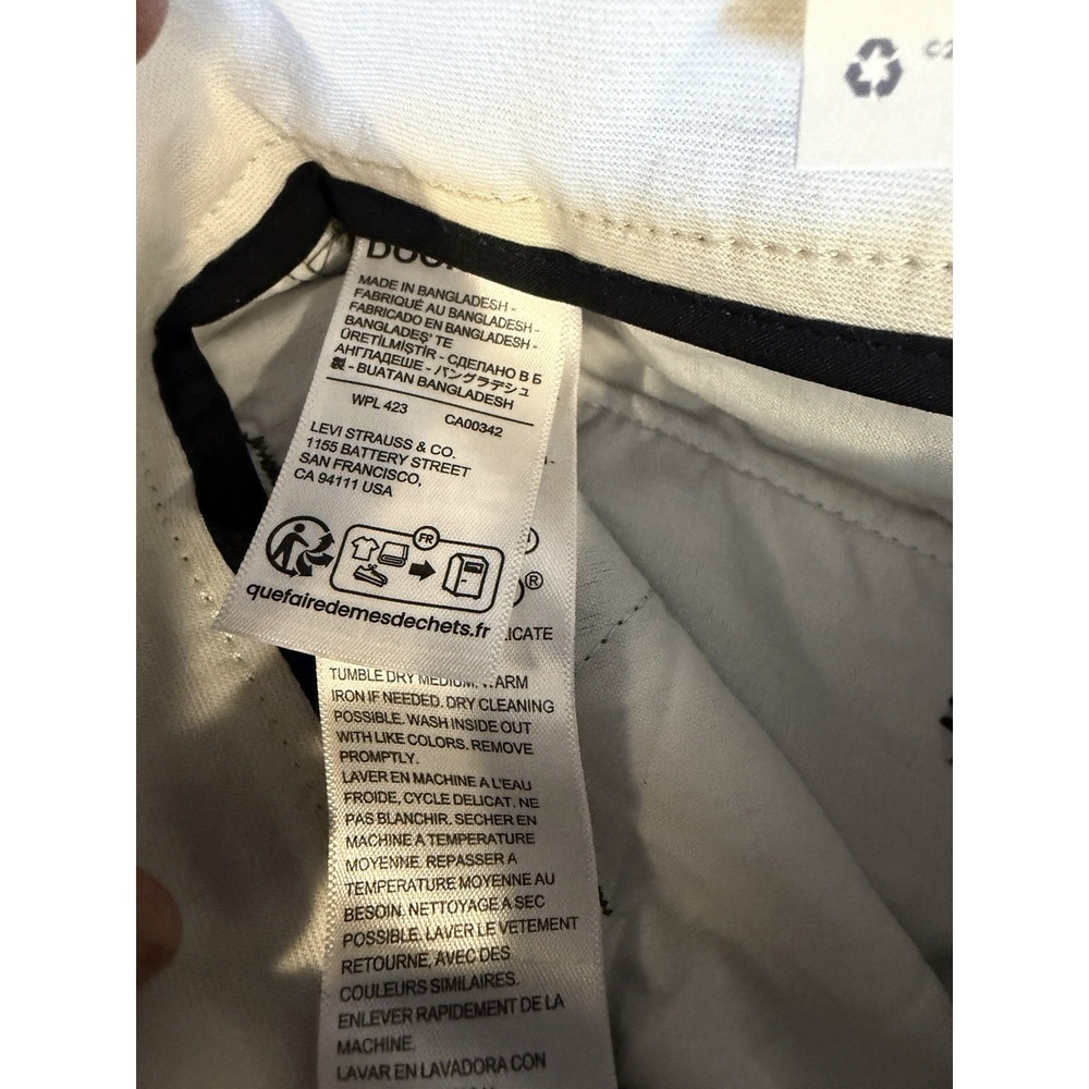 Dockers Easy Khaki Pants Mens 32x34 Gray Straight Fit Stretch No Wrinkles NWT - Picture 6 of 11
